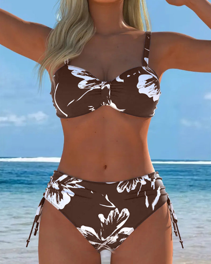 Bikini Halter v Dveh Delih z Natisnjenim Motivo