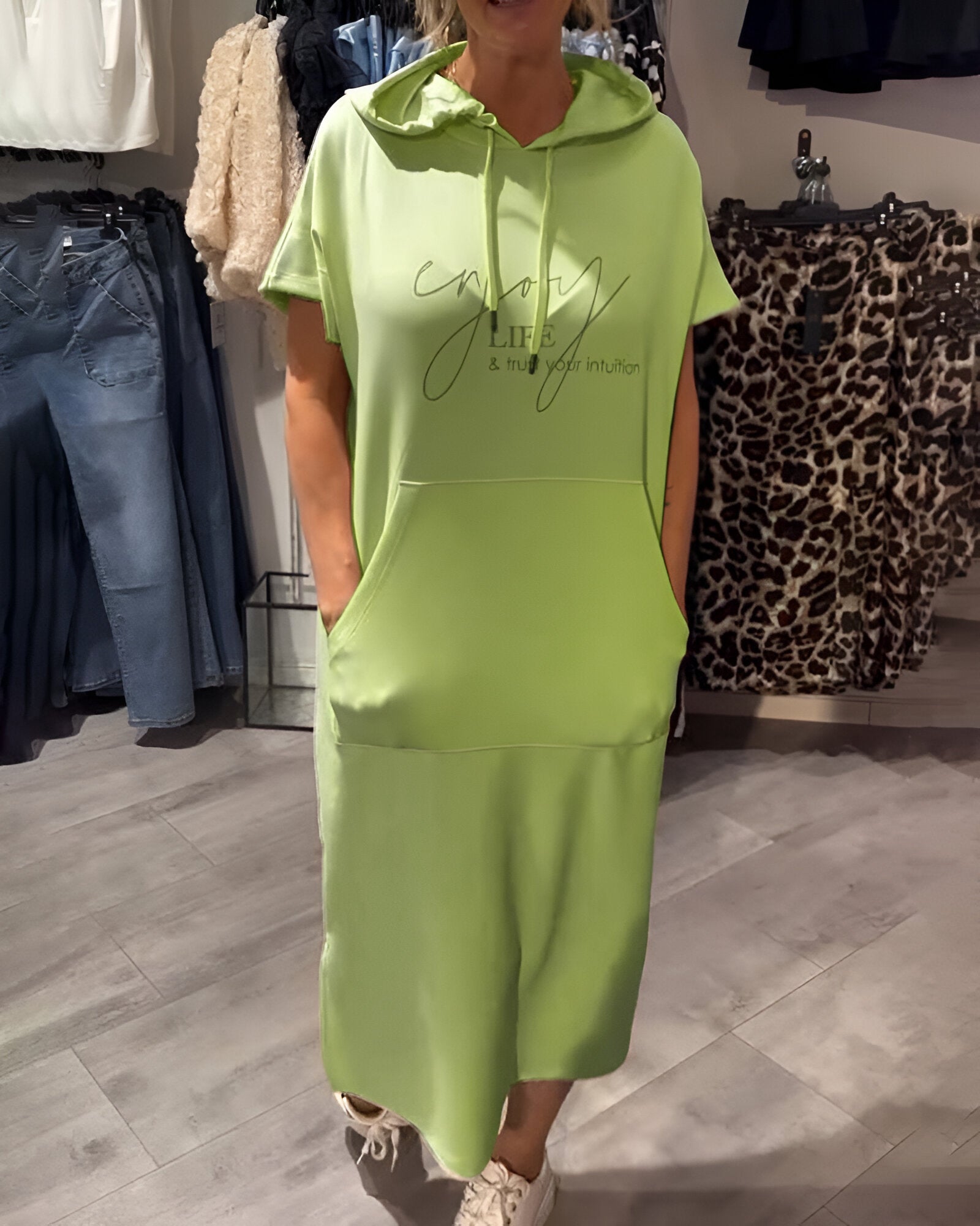 Saskia™ | Ohlapna obleka s kapuco