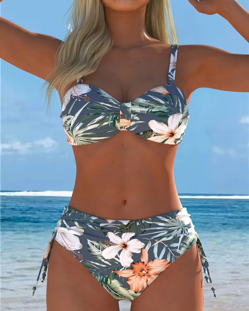 Bikini Dve Kosa z Natisnjenim Motivi – Trend