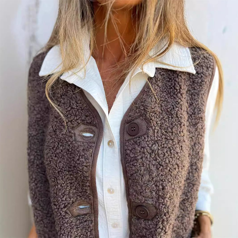 Amanda™ - Gilet z gumbi